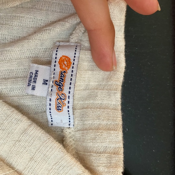 Cream colored Off the Shoulder Blouse - Picture 2 of 3